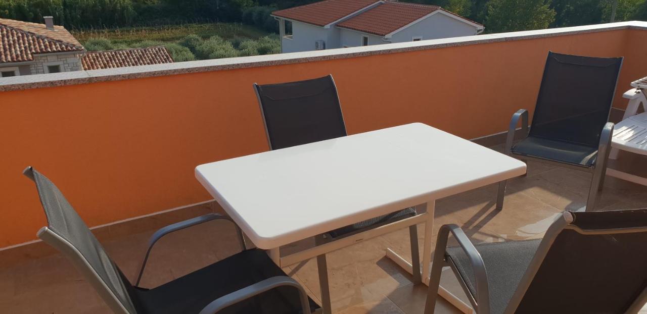 Apartmani Citrus Novigrad Filipac Exteriör bild