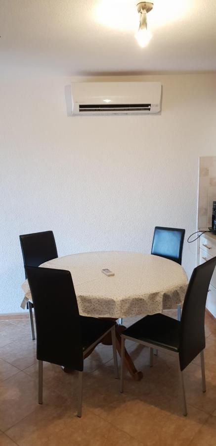 Apartmani Citrus Novigrad Filipac Exteriör bild
